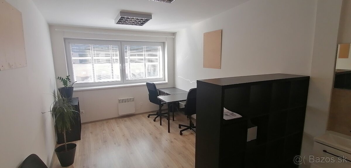 PRENÁJOM ZARIADENEJ KANCELÁRIE 20 m2, Námestie slobody