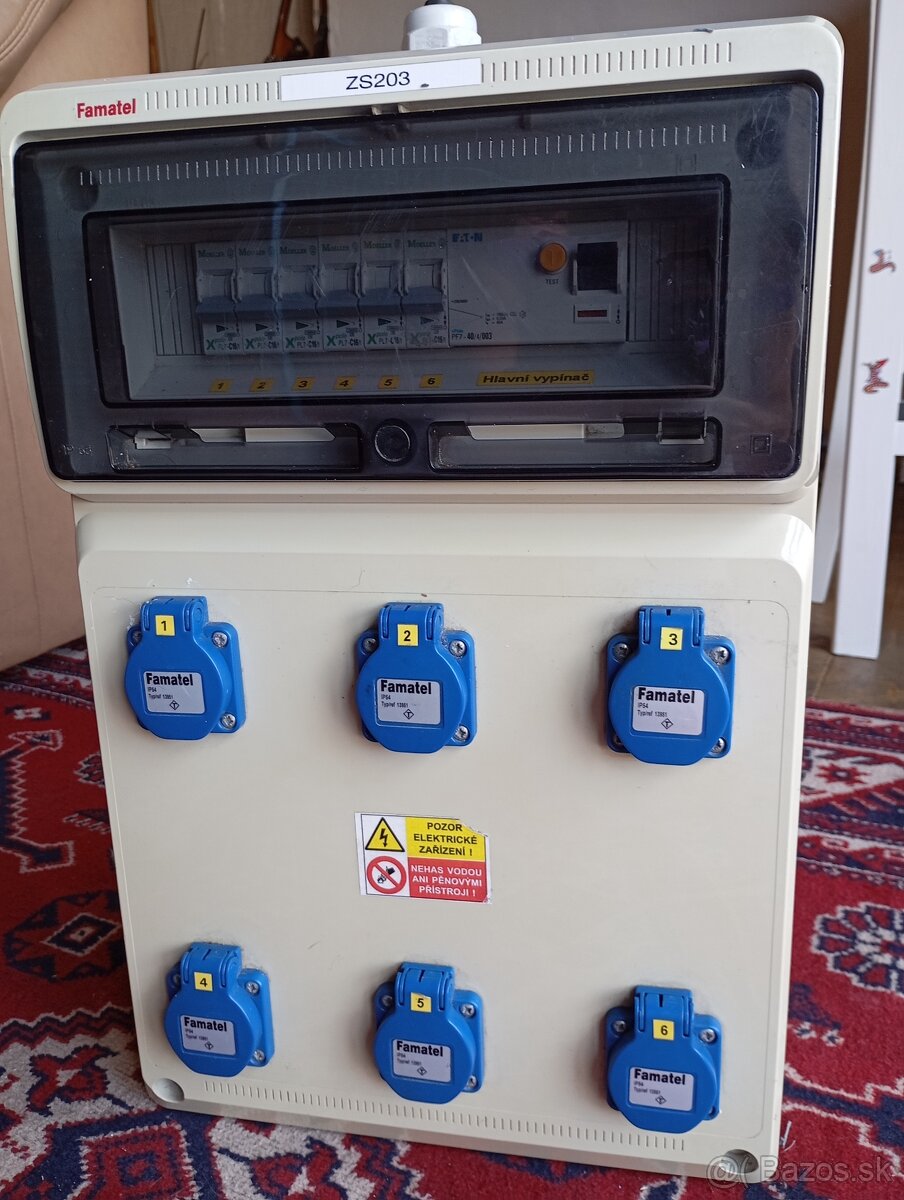 Zásuvková skriňa, Prenosný elektrický rozvádzač Famatel