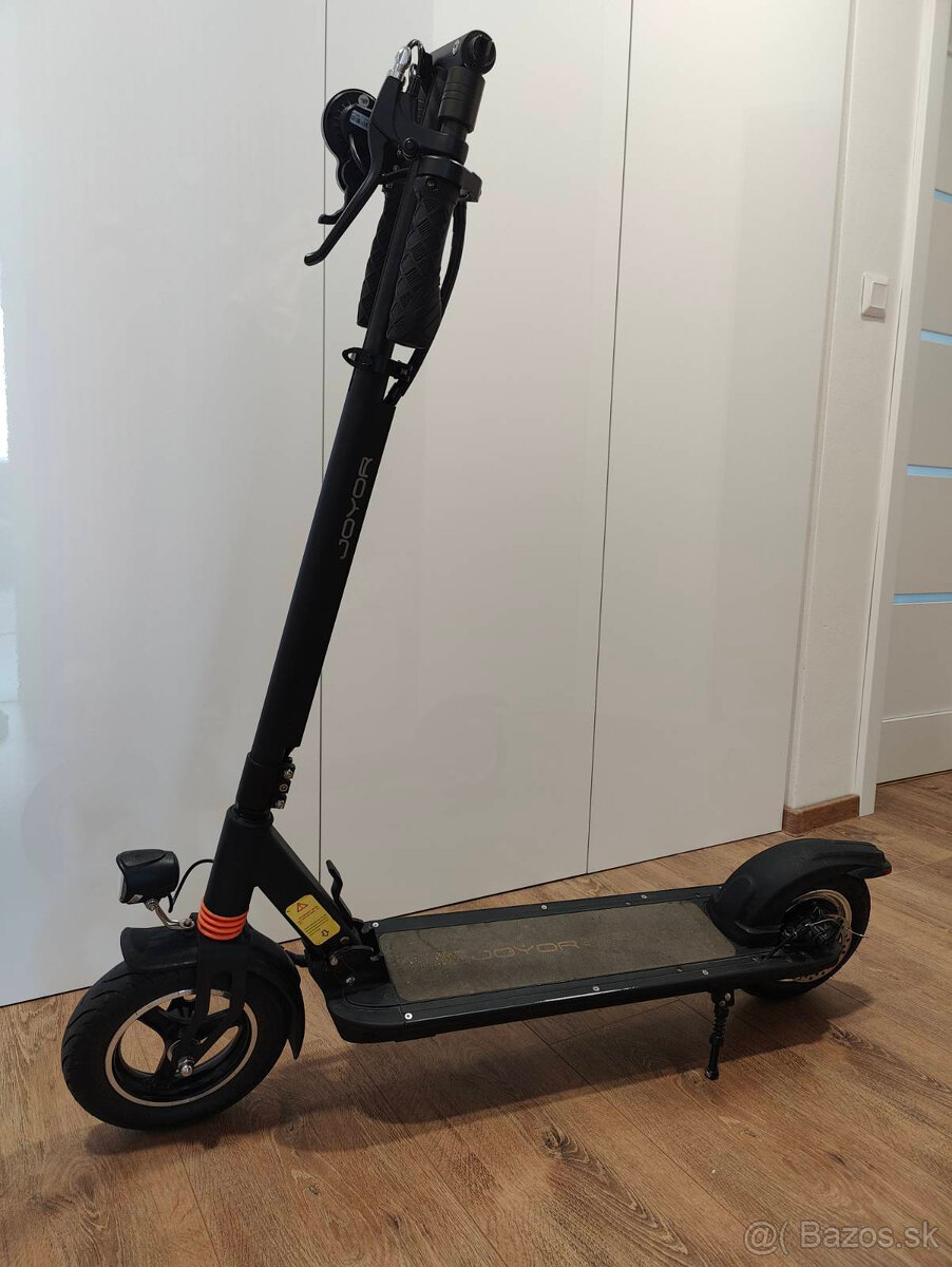 Elektricka Kolobezka Joyor X5S (znizena cena)