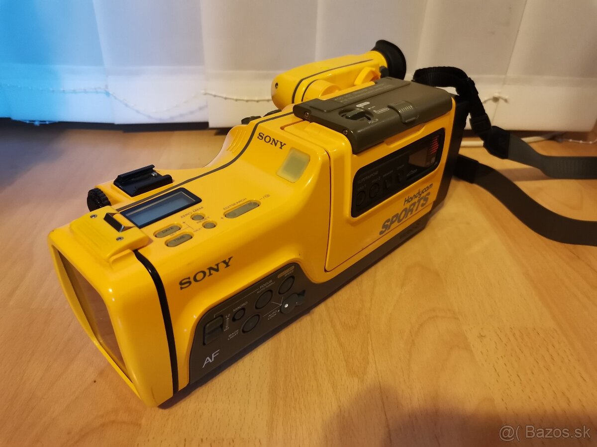 VINTAGE VIDEOKAMERA SONY CCD-SP5E SPORT