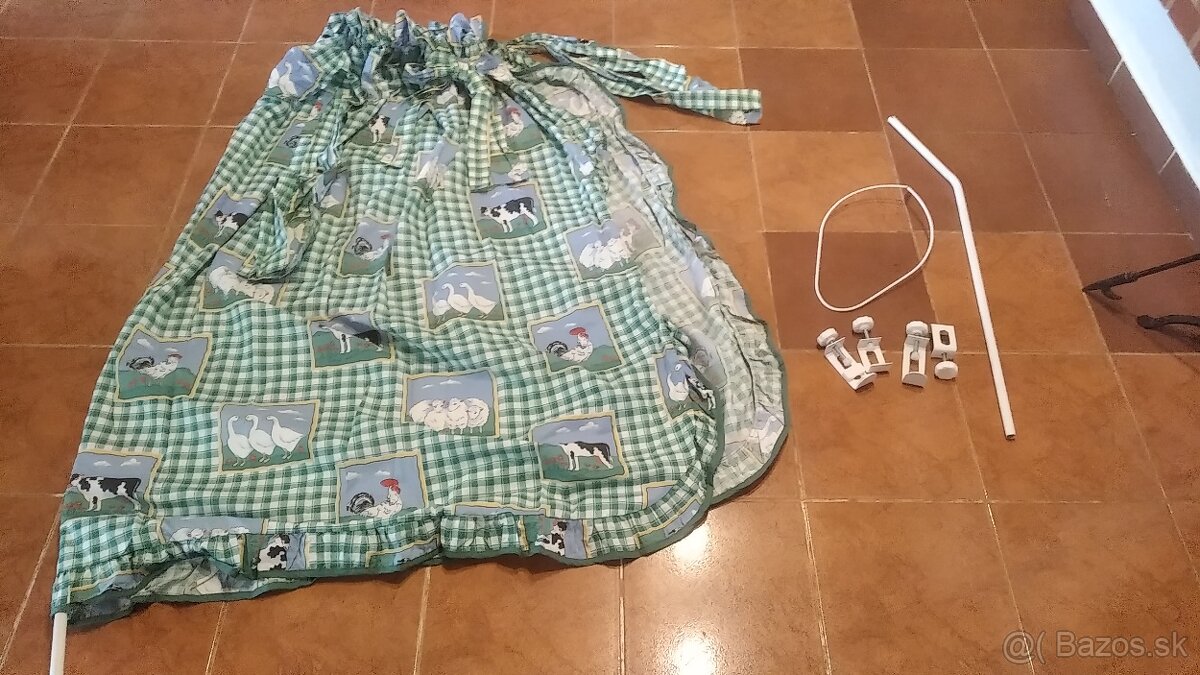 Baldachýn nad postieľku