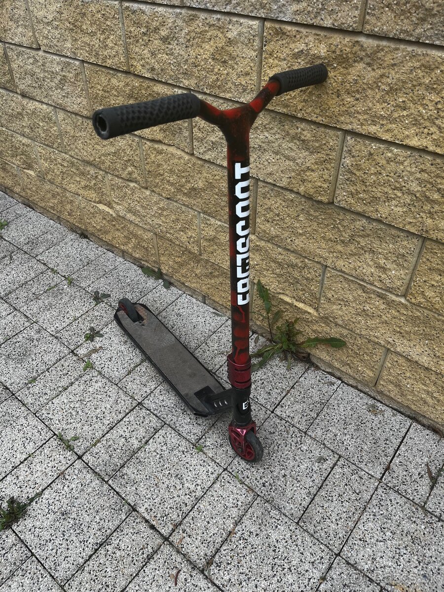 Predam Oxelo freestyle kolobežku