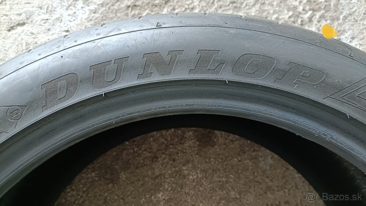 255/45r20