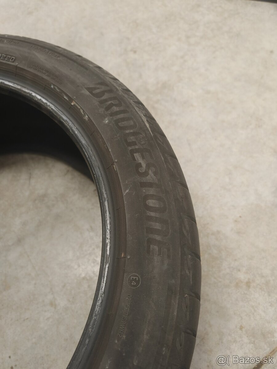 Letné pneumatiky Bridgestone 235/45 R18
