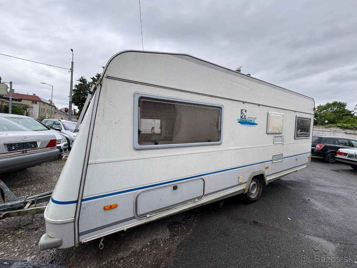 KARAVAN OBYTNÝ PRÍVES KNAUS