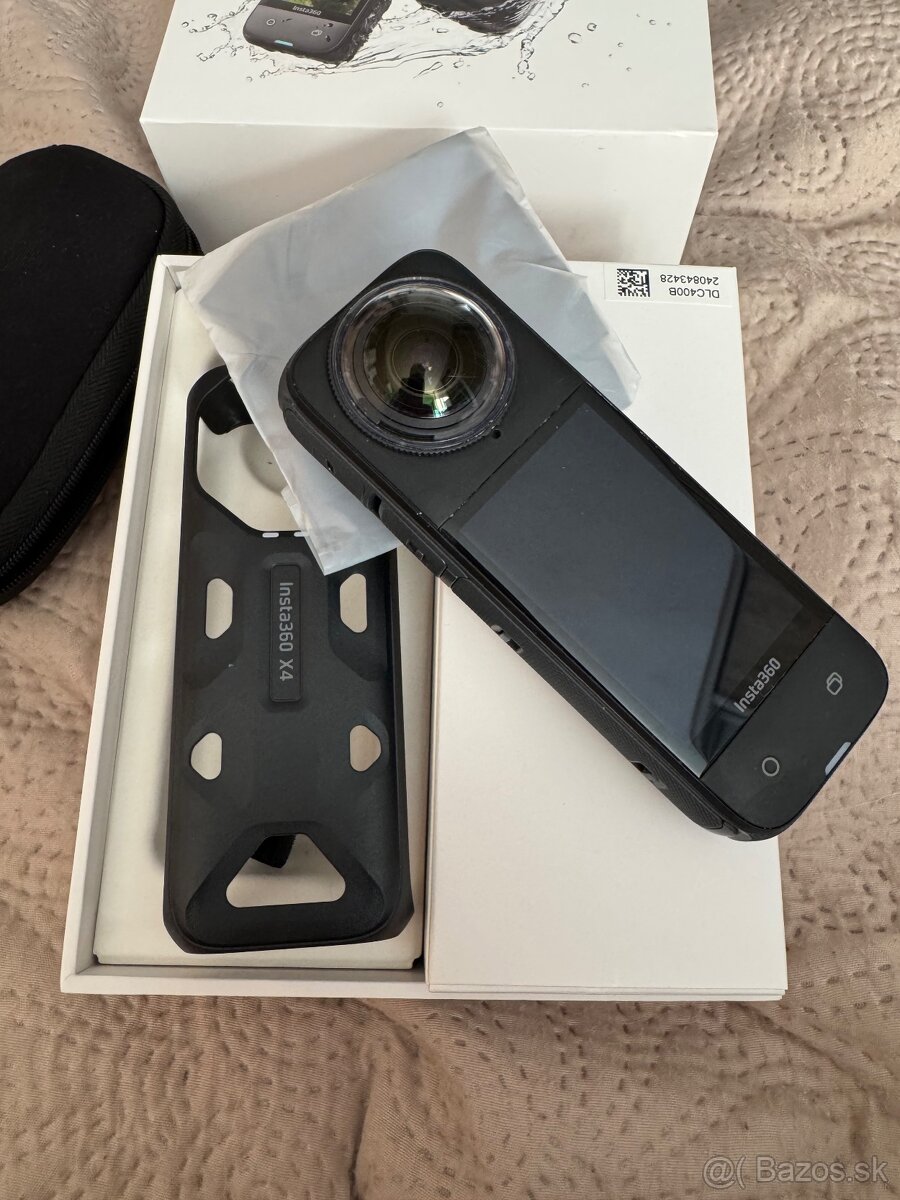 Insta 360 x4