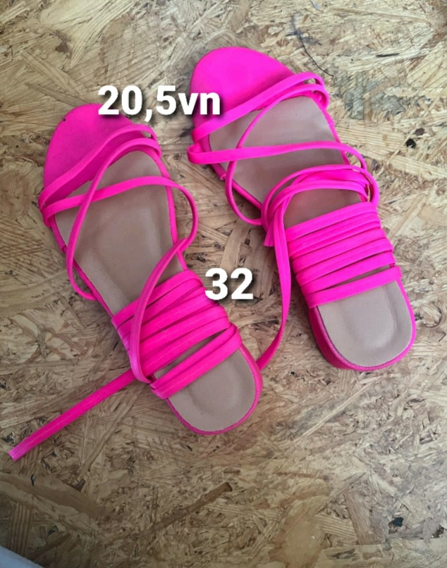 Sandalky 32