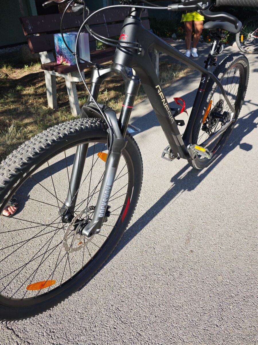 Genesis impact 8.2 carbon
