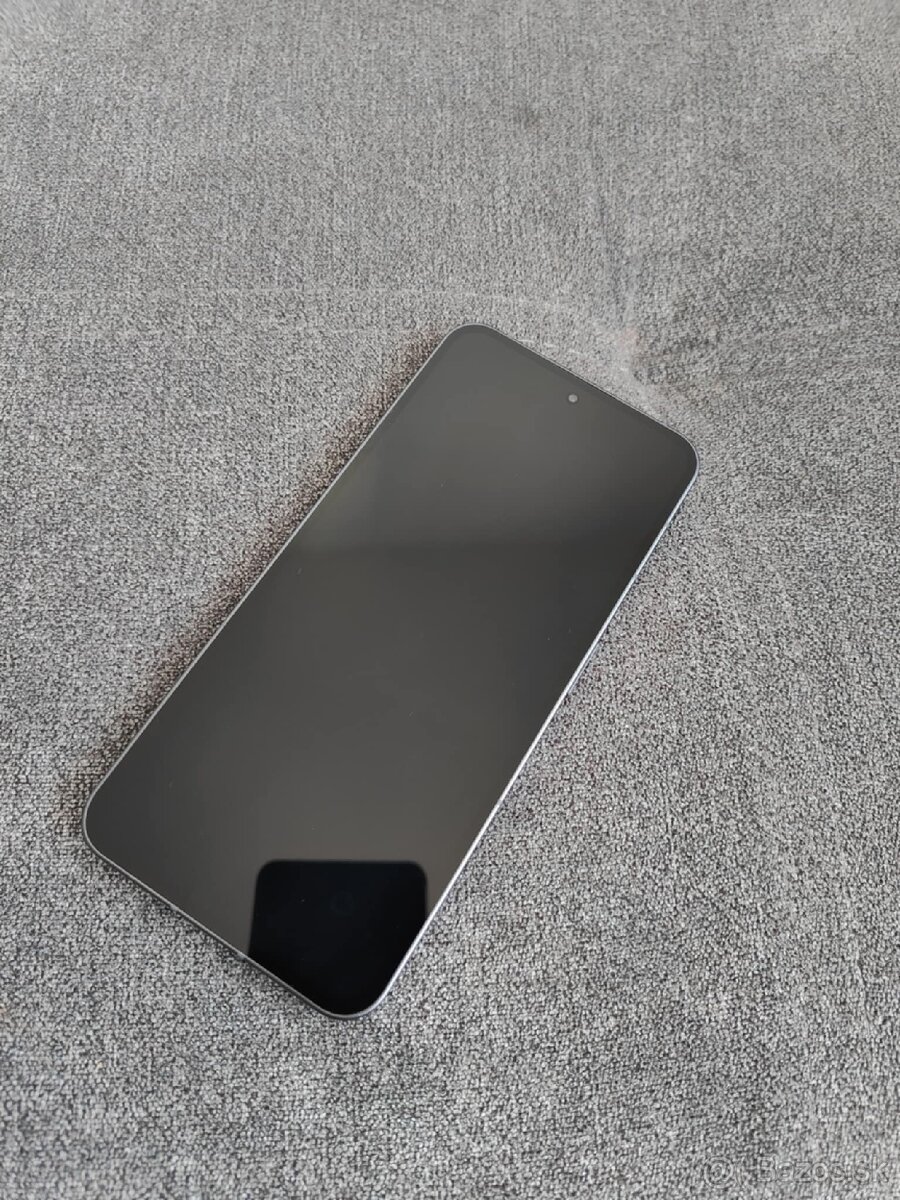 Nothing Phone (2)