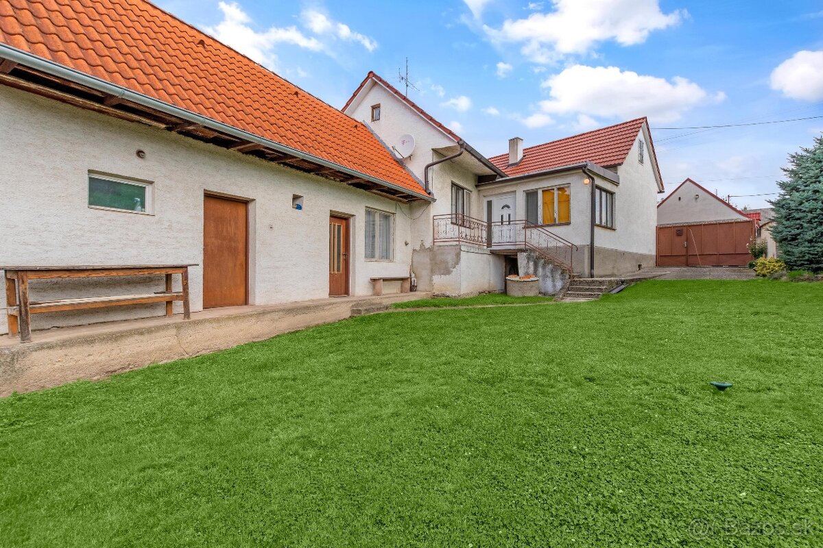 Na predaj starší rodinný dom v Lábe