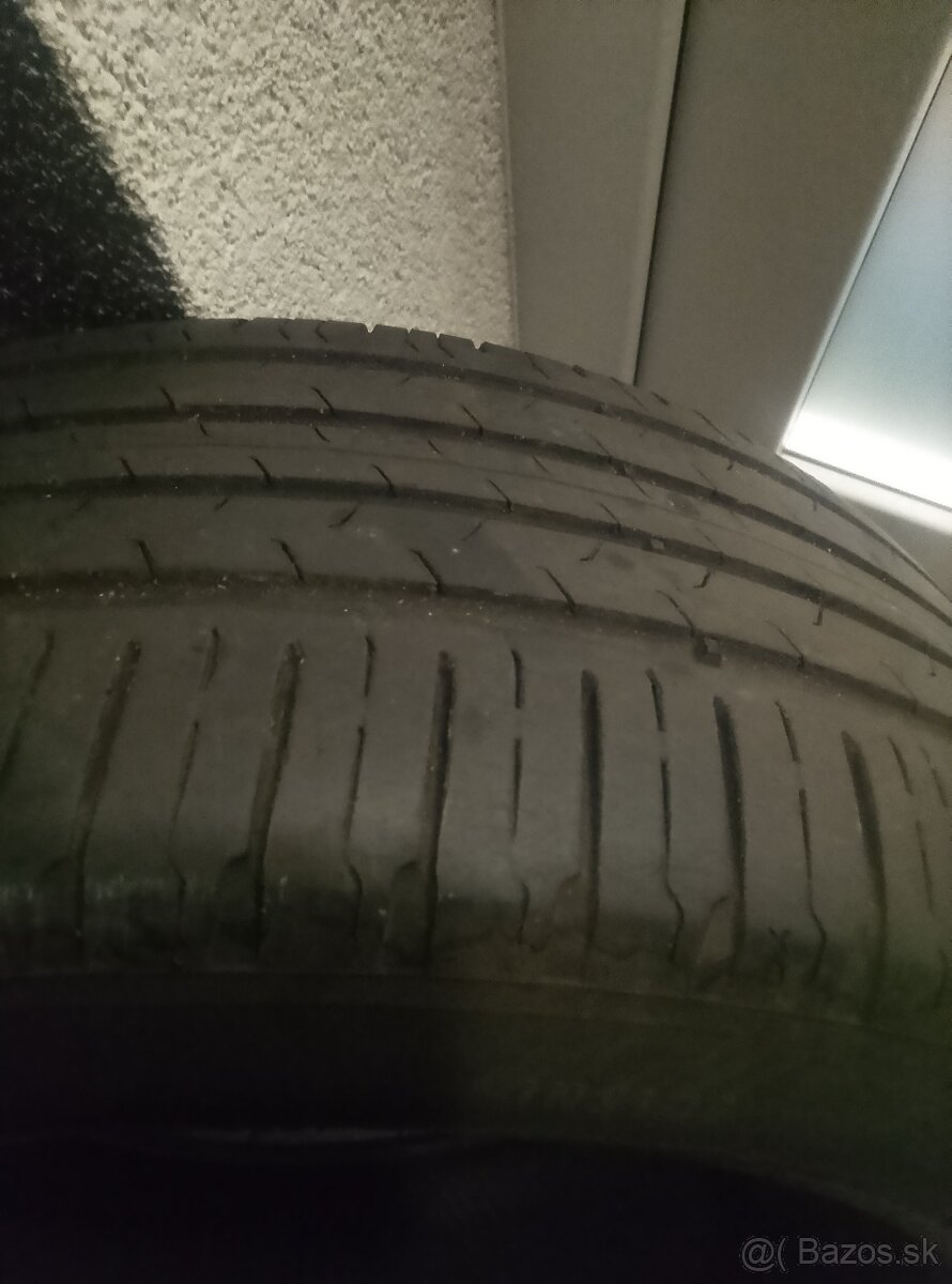 Letné pneu Continental 235/45r18