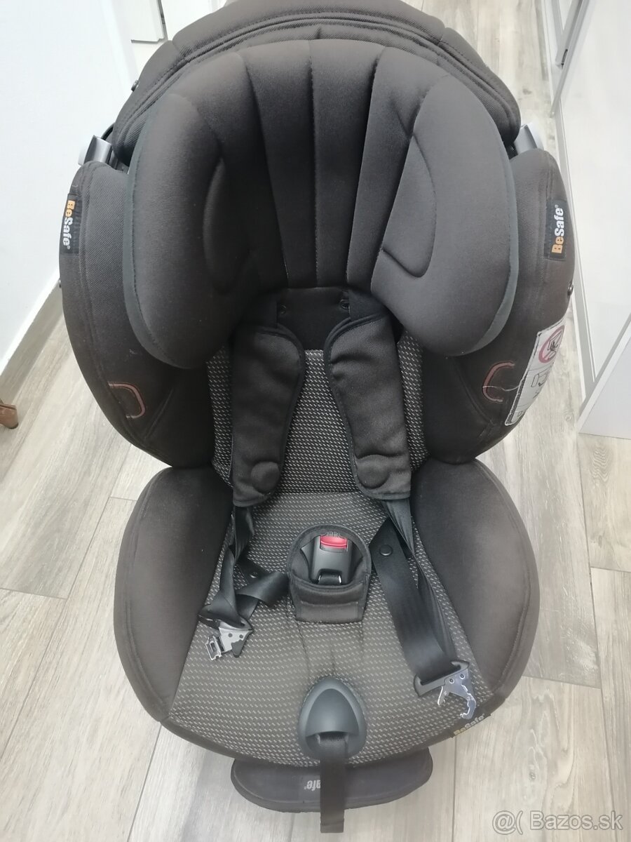 Detska autosedacka BeSafe IZI Combi X4