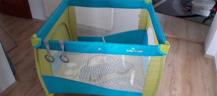 Predám cestovnú postieľku, veľk.100x100cm