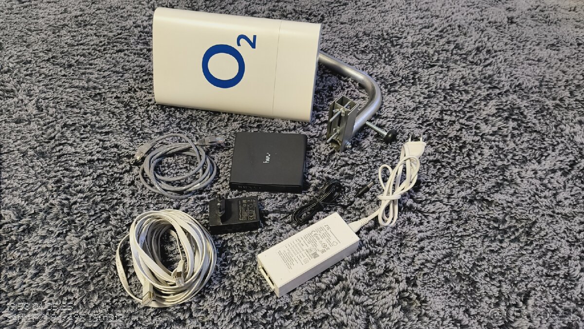 Predám anténu na SIM kartu + wifi router