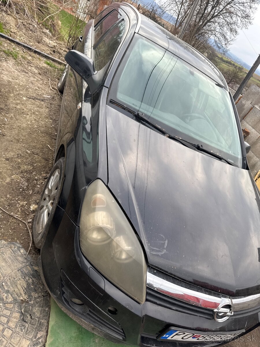 Opel astra 1.9 cdti rozprdam alebo v celku