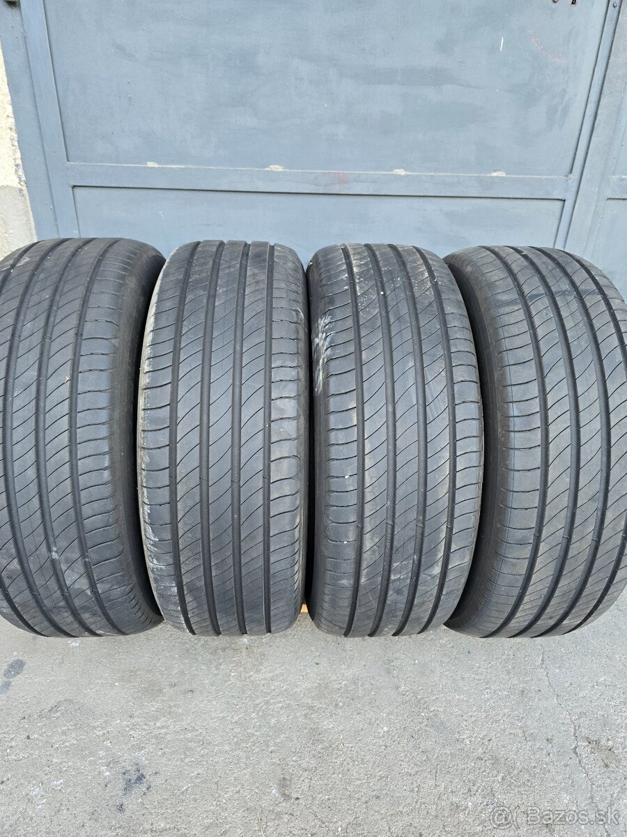 215/55r17 michelin