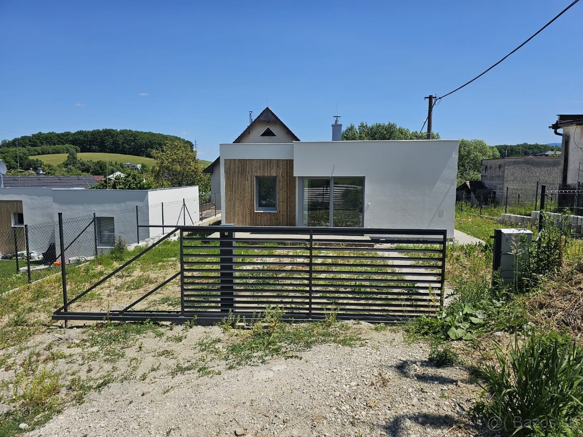 Novostavba 3 izb.rod.domu, 416 m2 - Brezany
