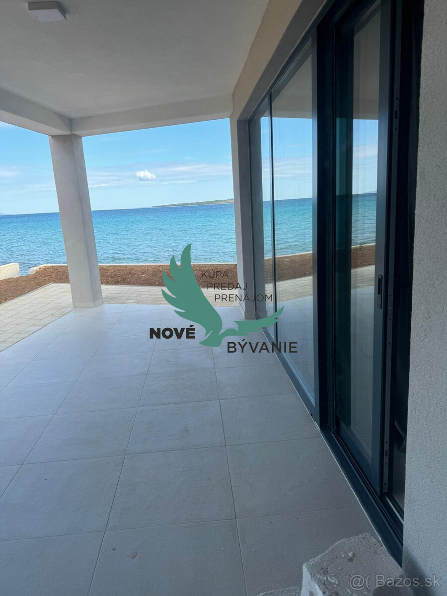 Exkluzívne novostavba apartmánu v prvej rade od mora s výhľa