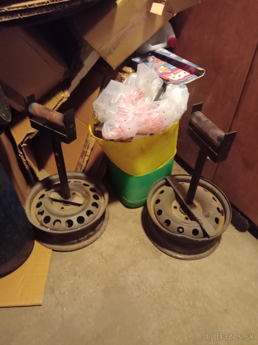 stojany pri pásovú pílu