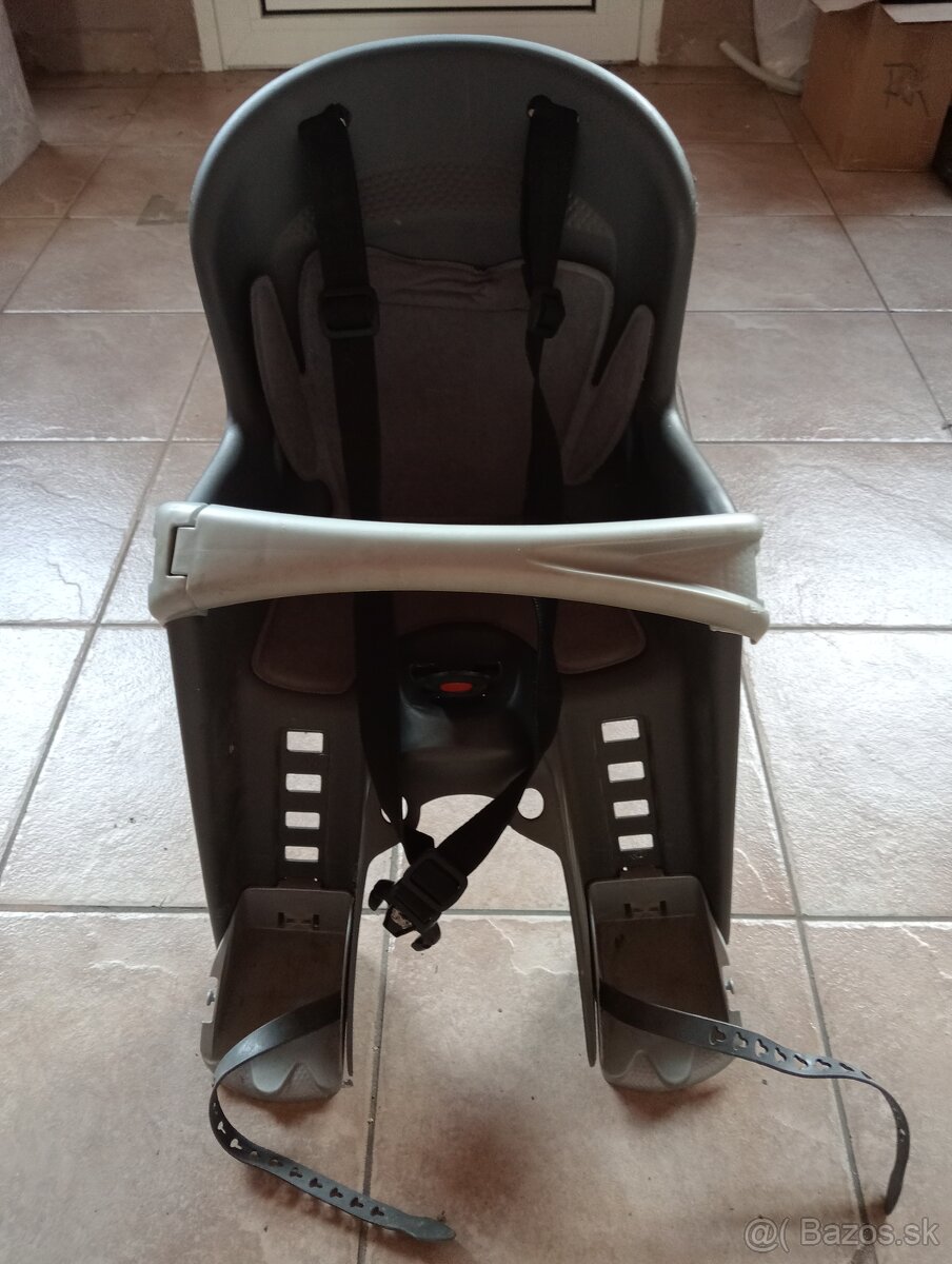 Cyklosedačka predná