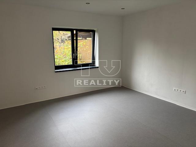 Na prenájom nové kancelárske priestory Bytča o výmere...