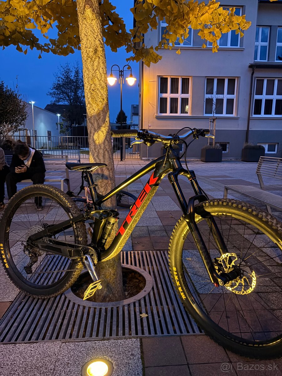 Trek slash 7