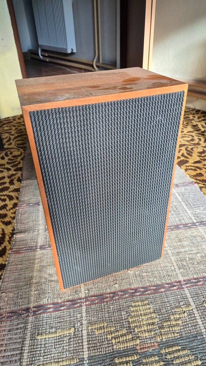 Predám staré retro reproduktory od Tesly