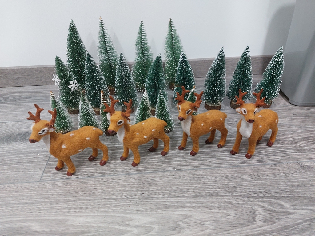 Dekorácia vianočný sob ,vianočný stromček