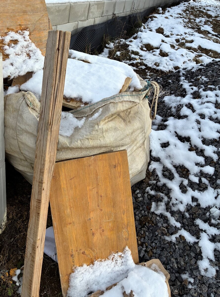 Darujem drevo za odvoz