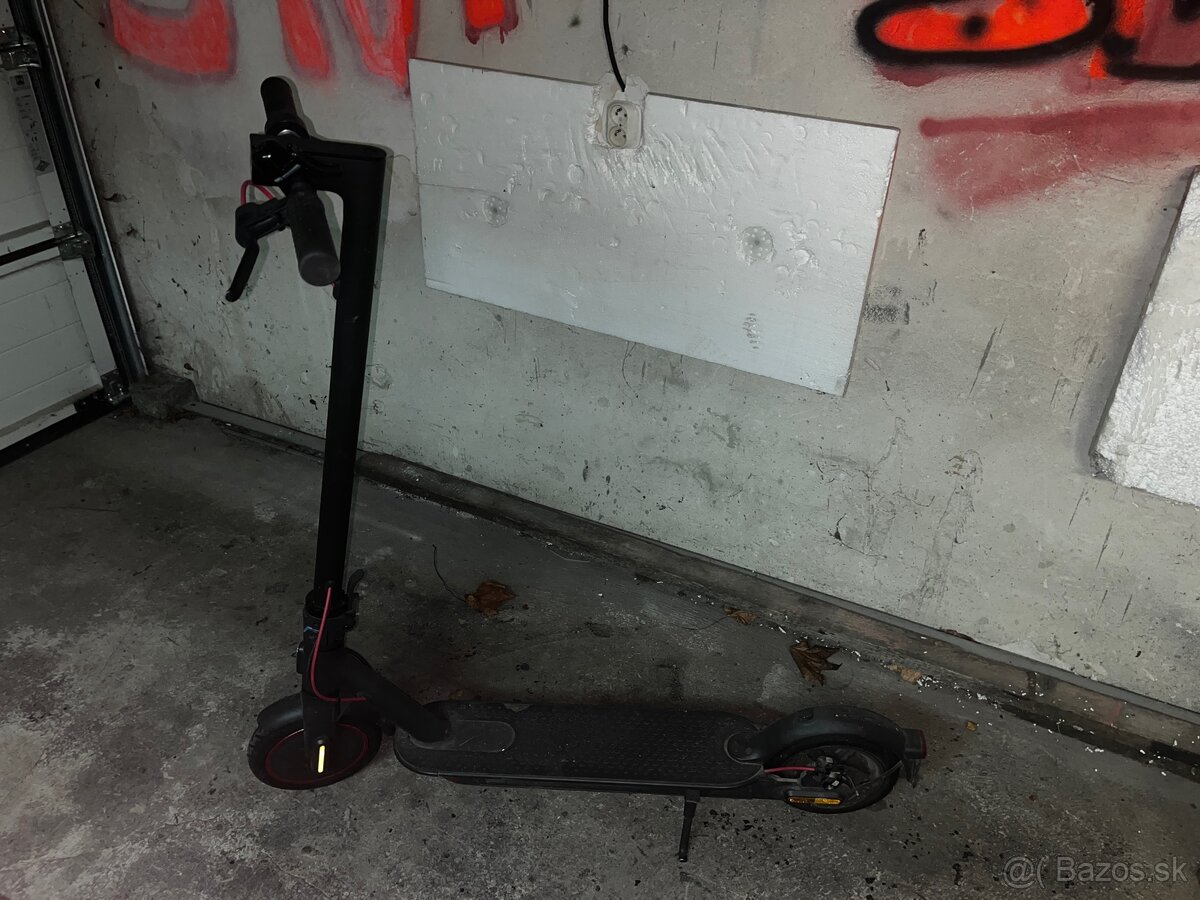 Xiaomi Mi 2 Pro Elektricka Kolobezka