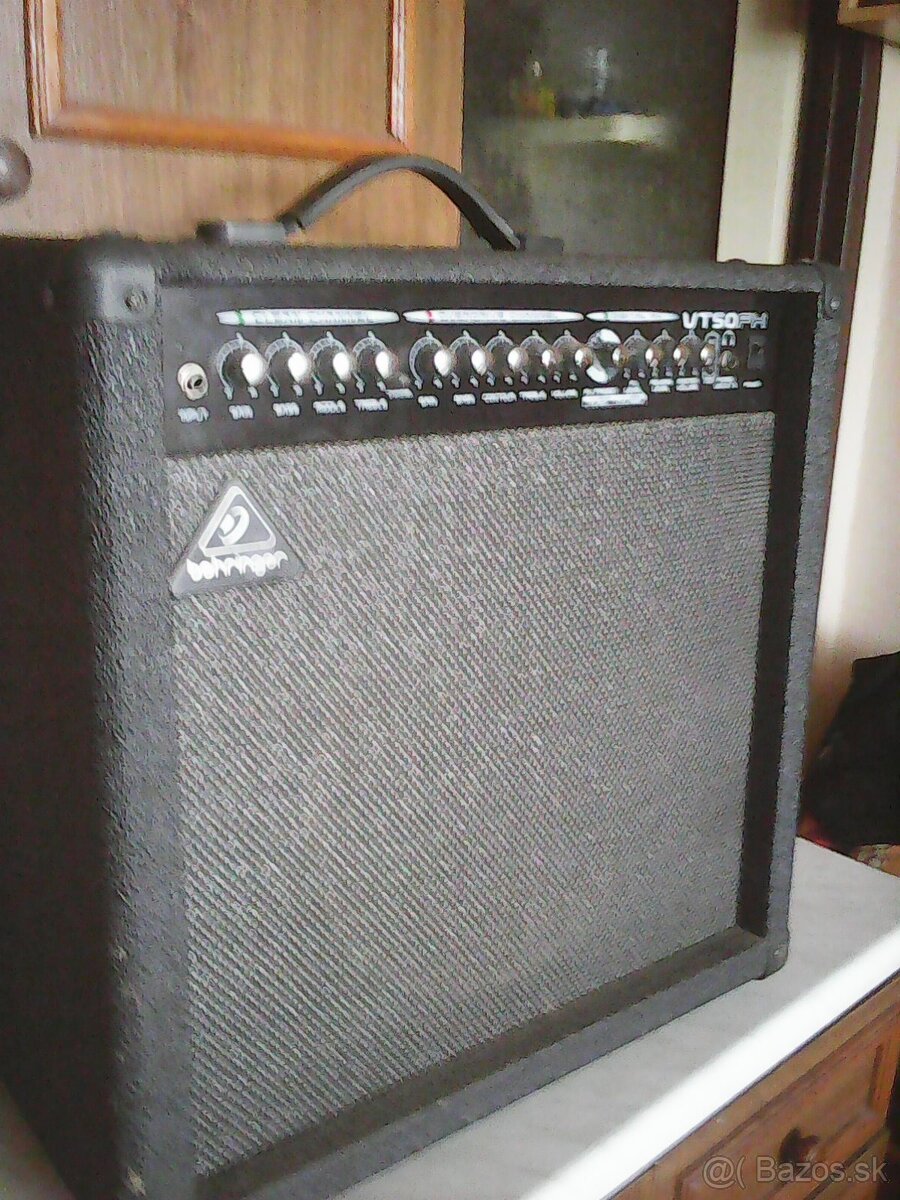 Gitarové kombo 60W