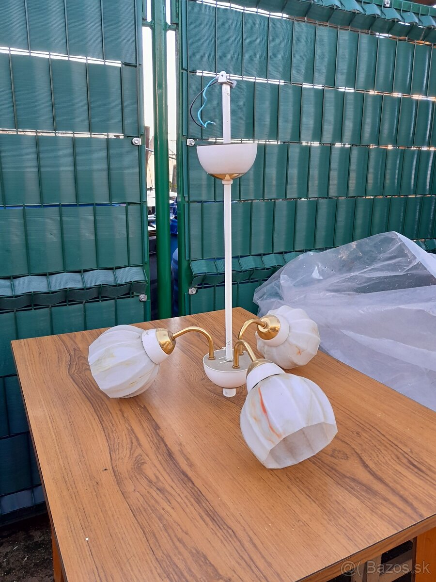 Predám luster cena 10€