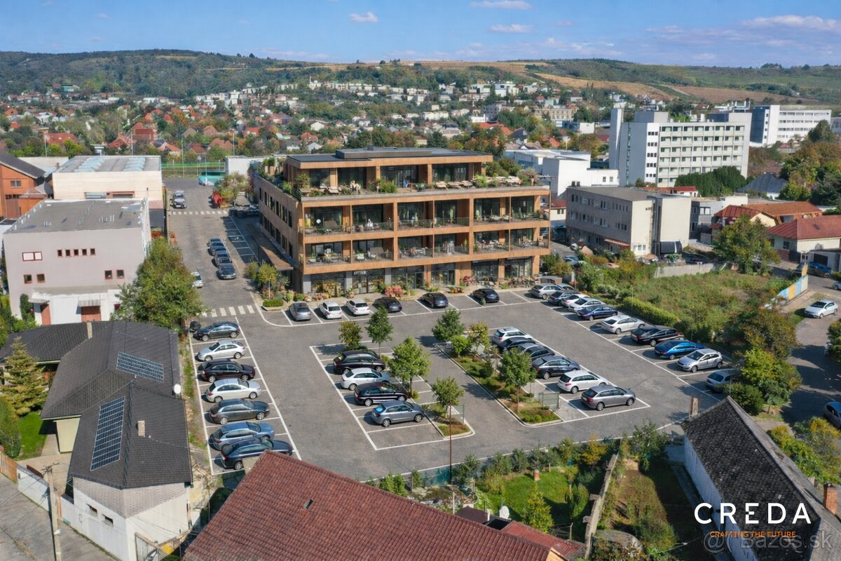 CREDA | predaj polyfunkčný objekt, Hlohovec