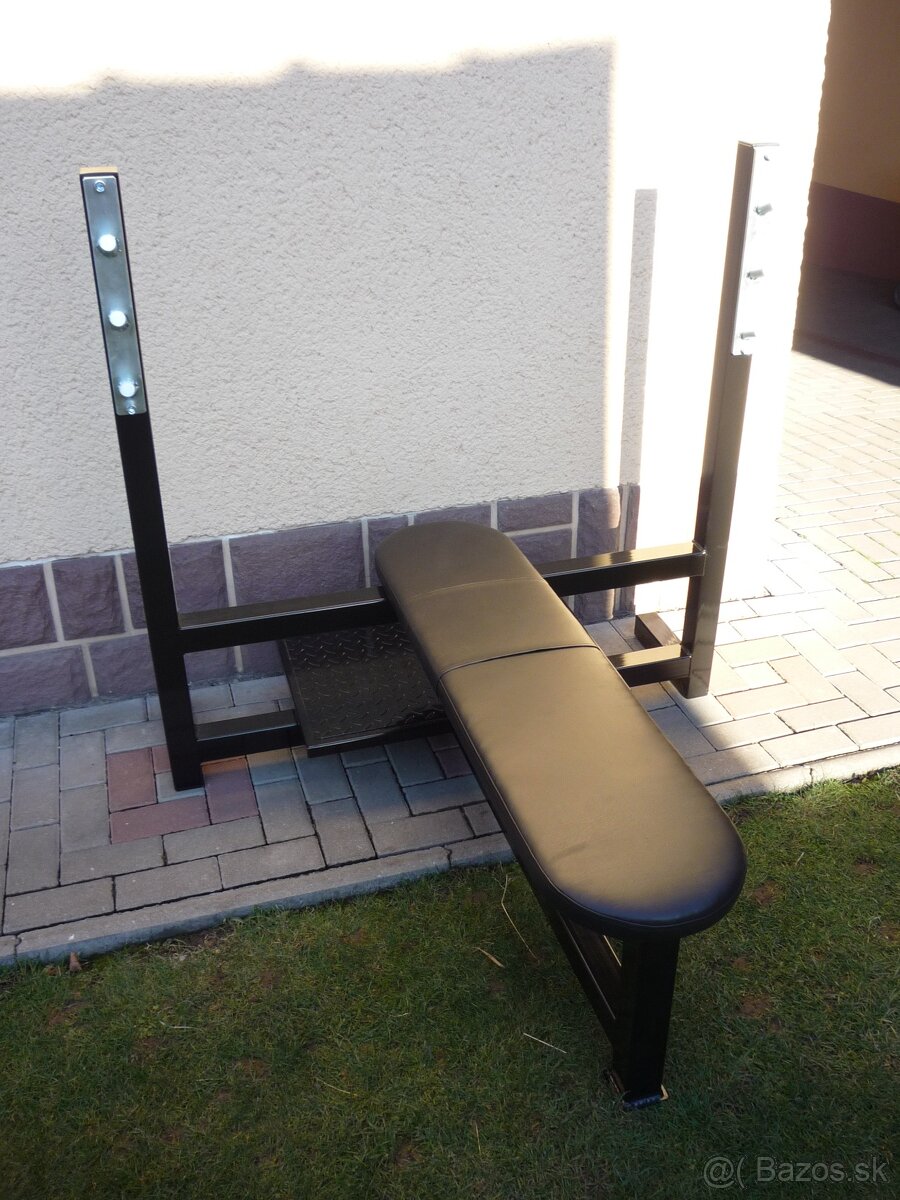 Benchpresová lavička