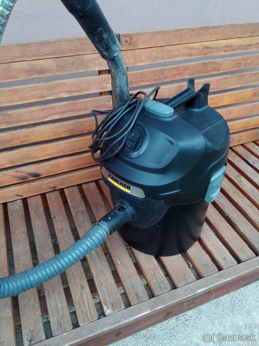 Predám vysávač na popol Karcher AD2