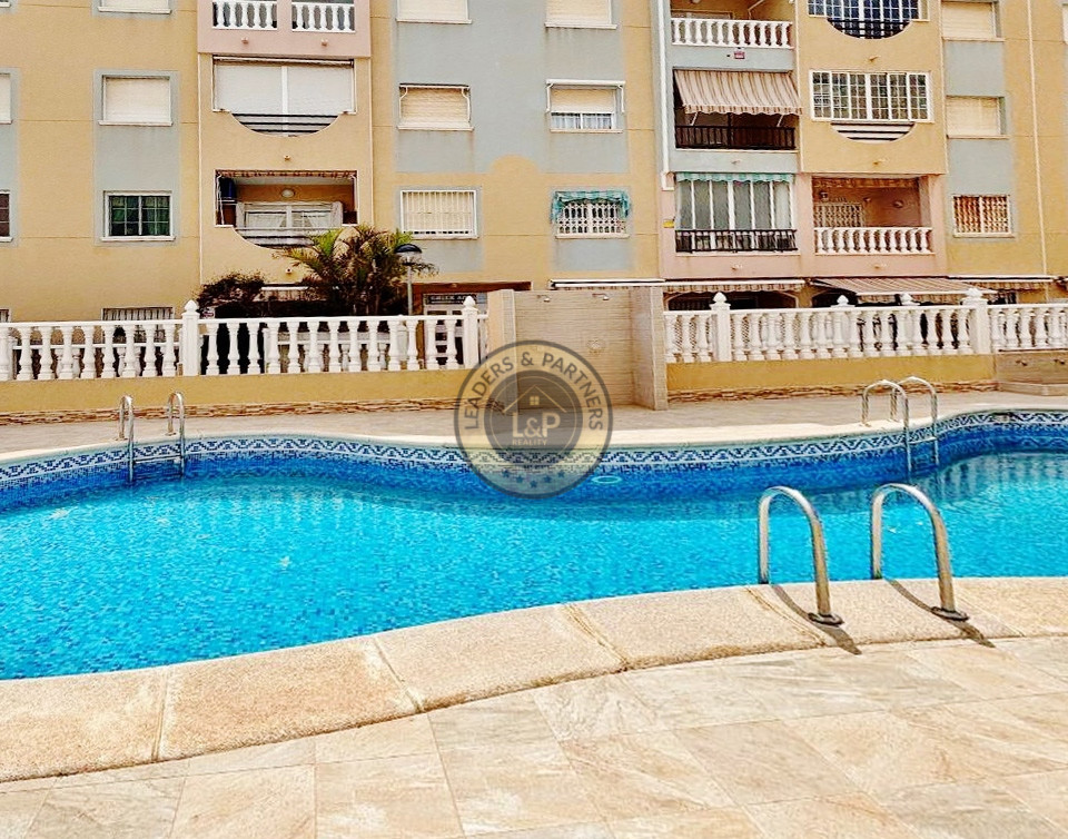 Apartmán 3+kk s bazénom, Torrevieja-La Mata, Španielsko
