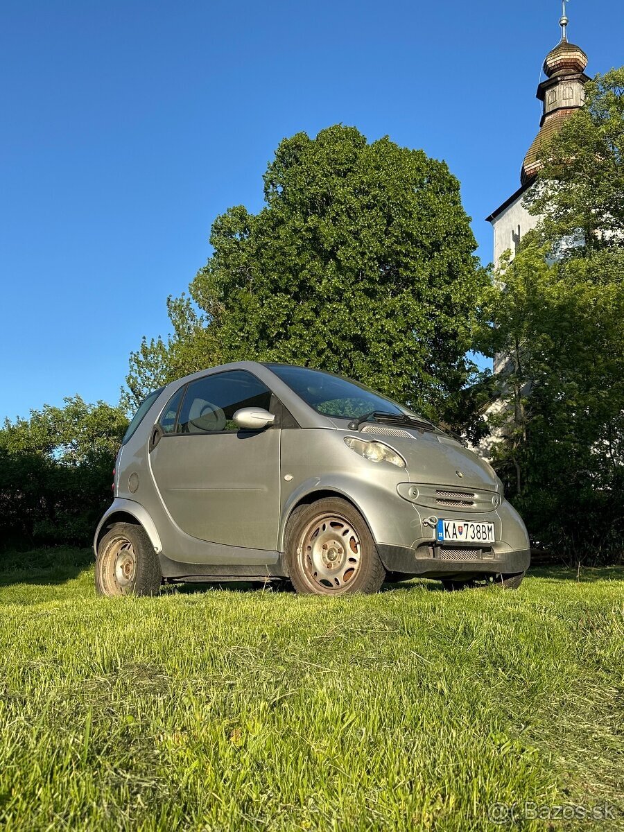 Nepojazdný Smart Fortwo 0,7 Coupe