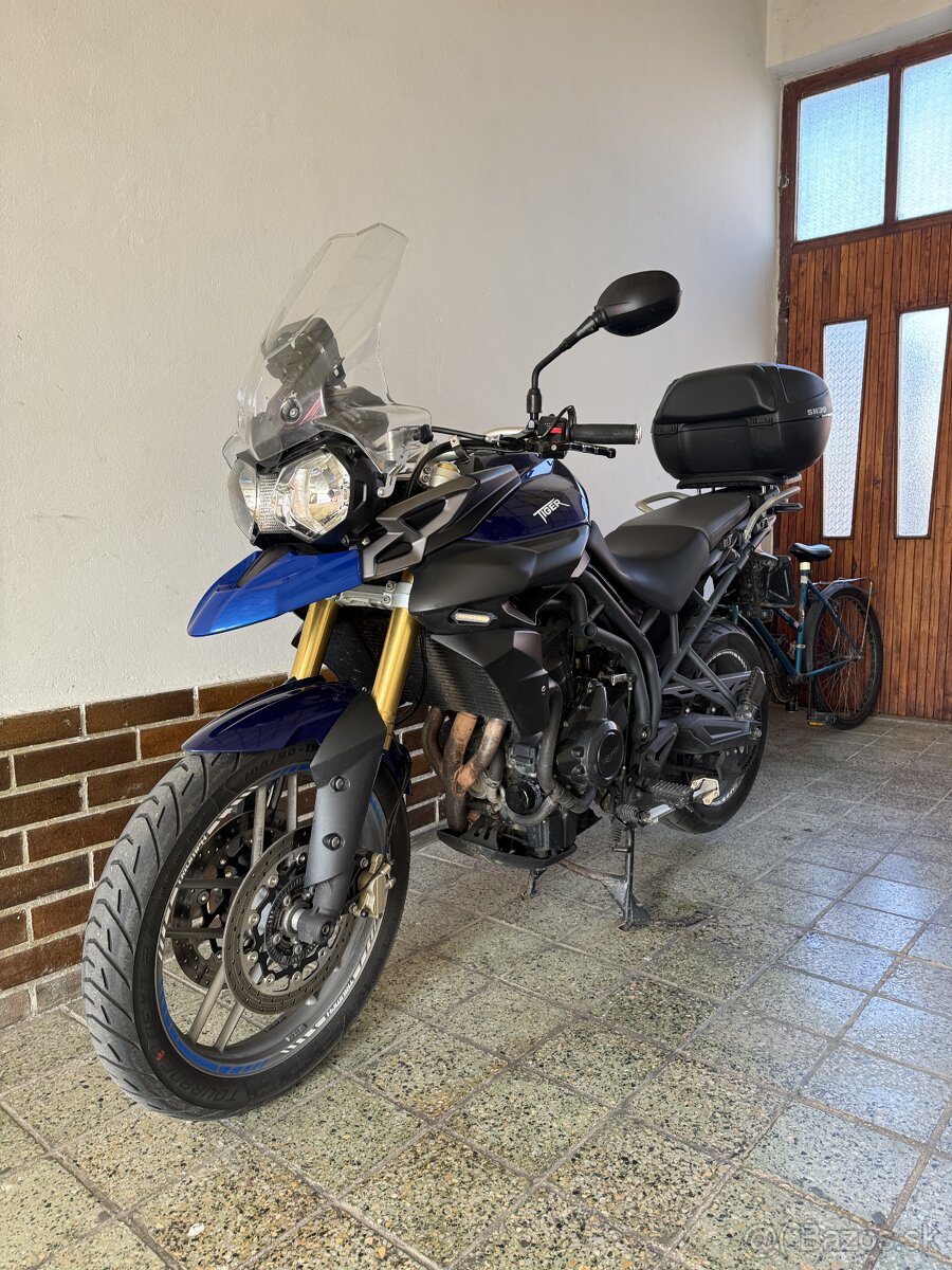 Triumph tiger 800