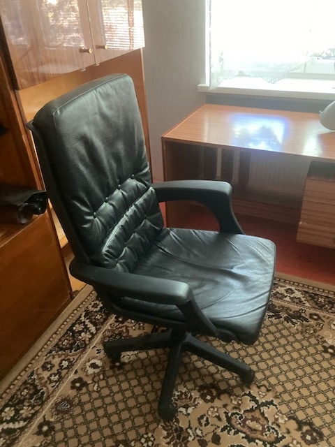 Lacno rozpredáme nábytok z rodinného domu