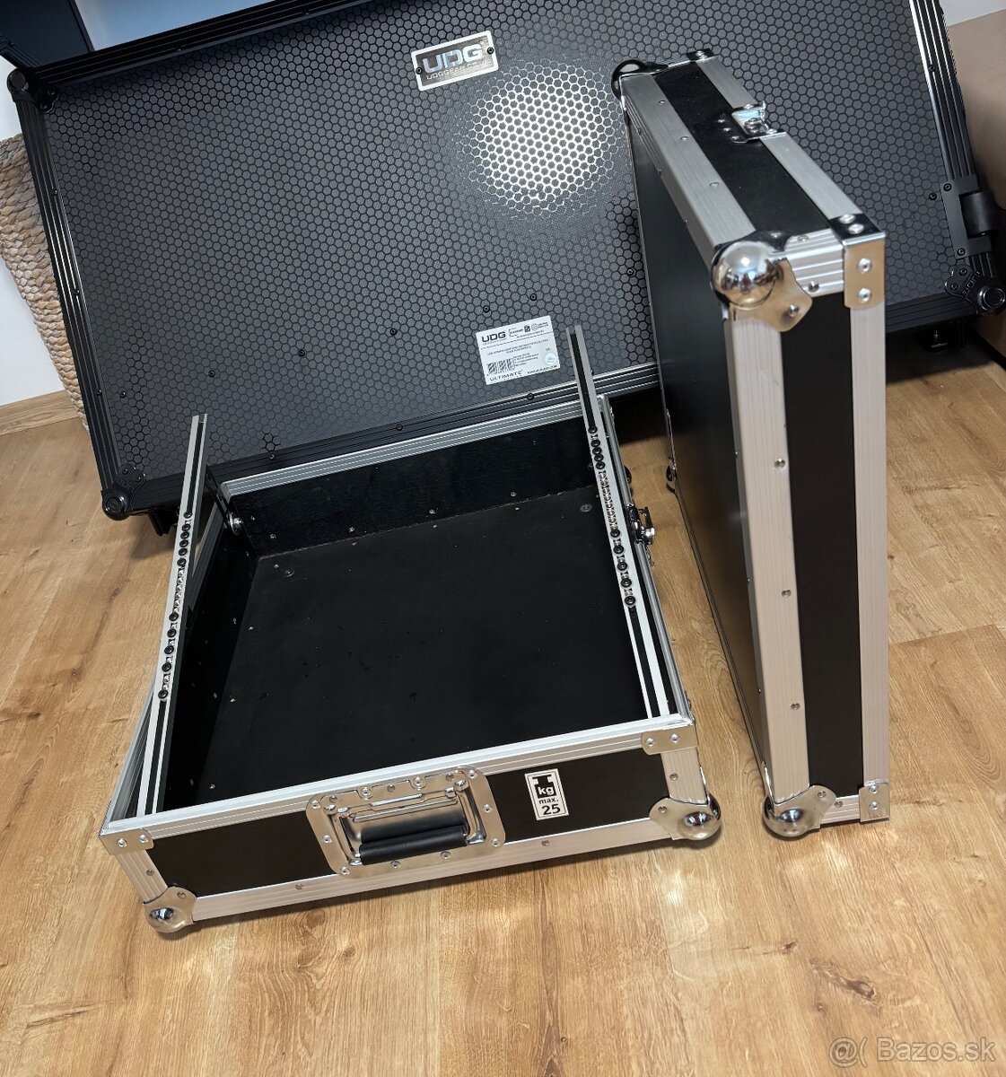 MCV-19, sw 12HE transportný box/kufor pre Mixpult..