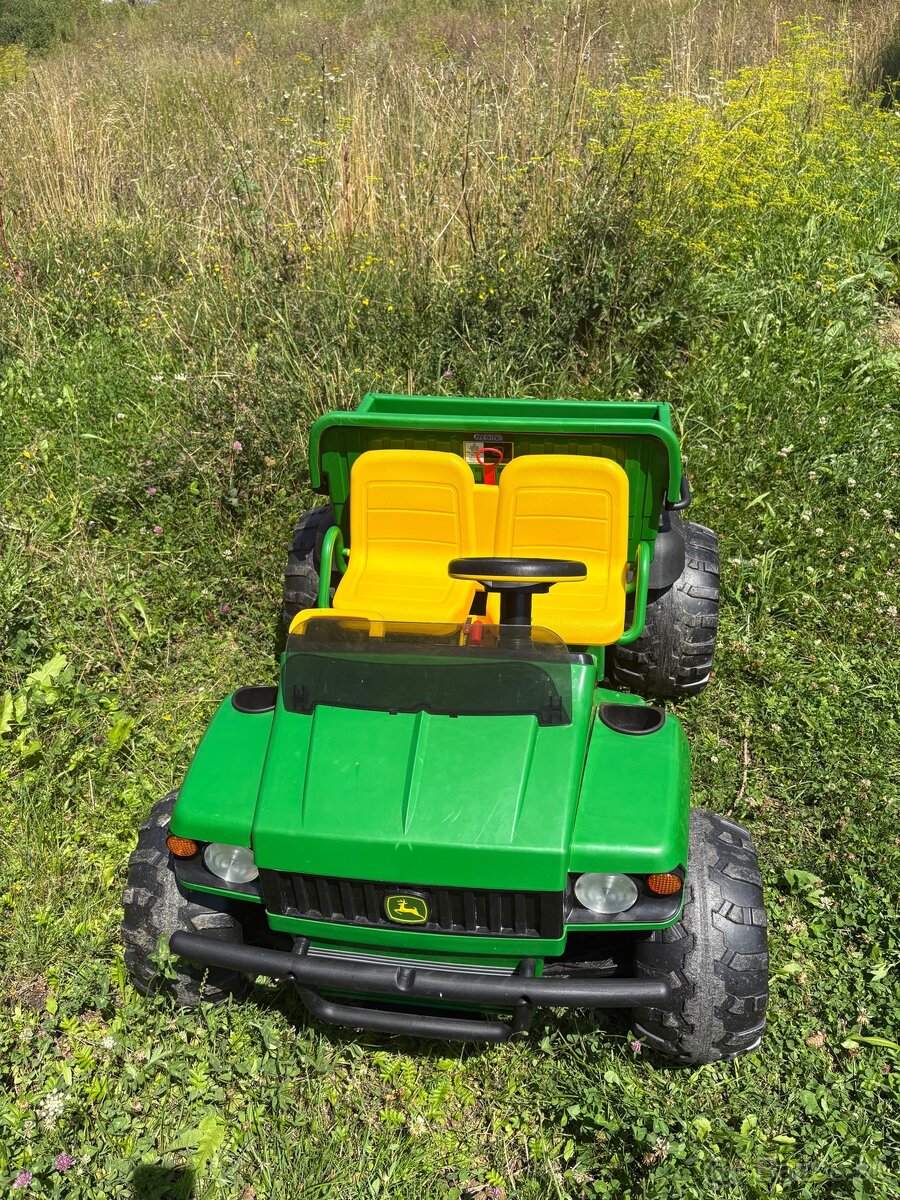 PegPerego John Deere Gator HPX s vlečkou