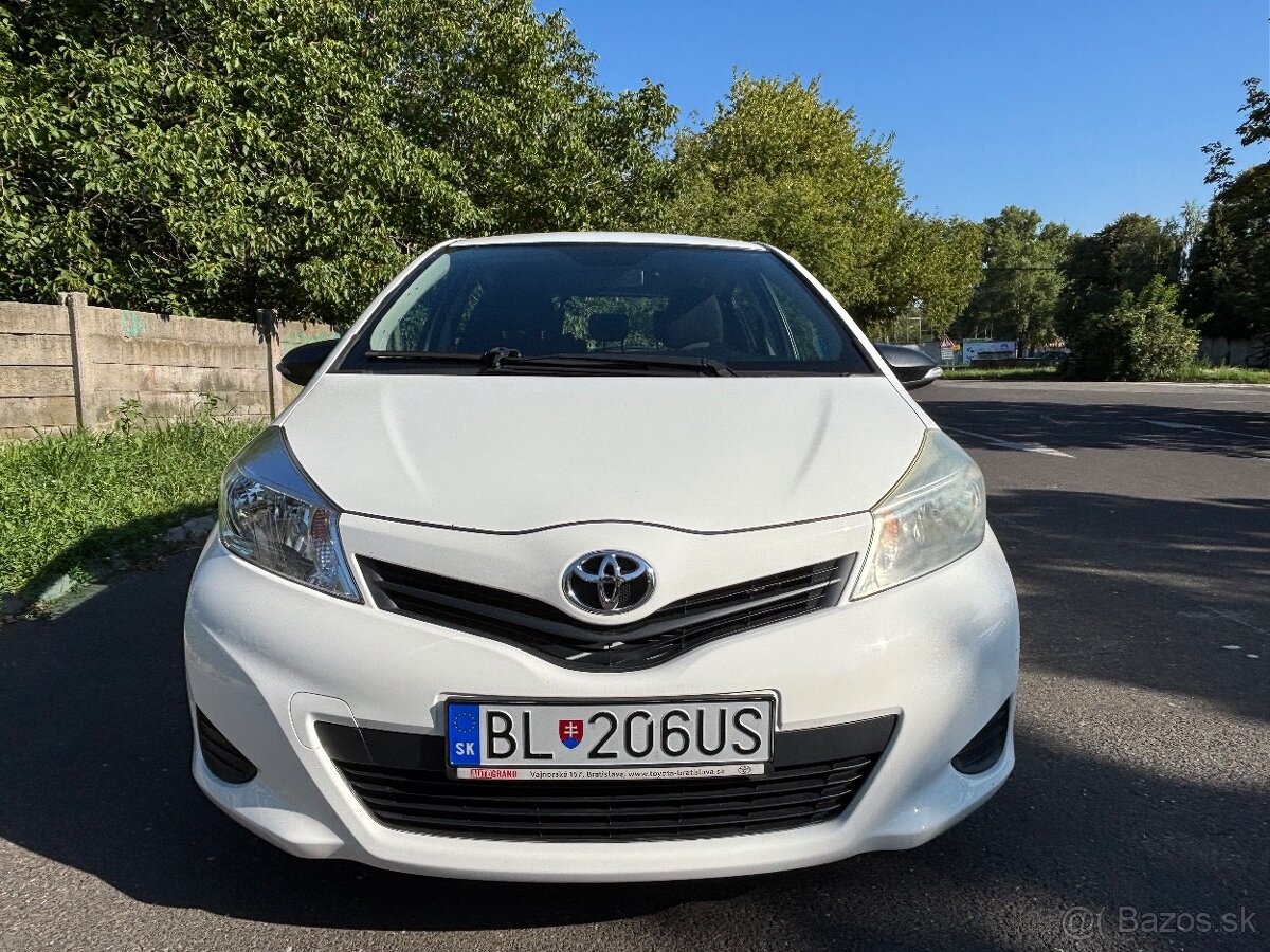 TOYOTA YARIS, rok 10/2012