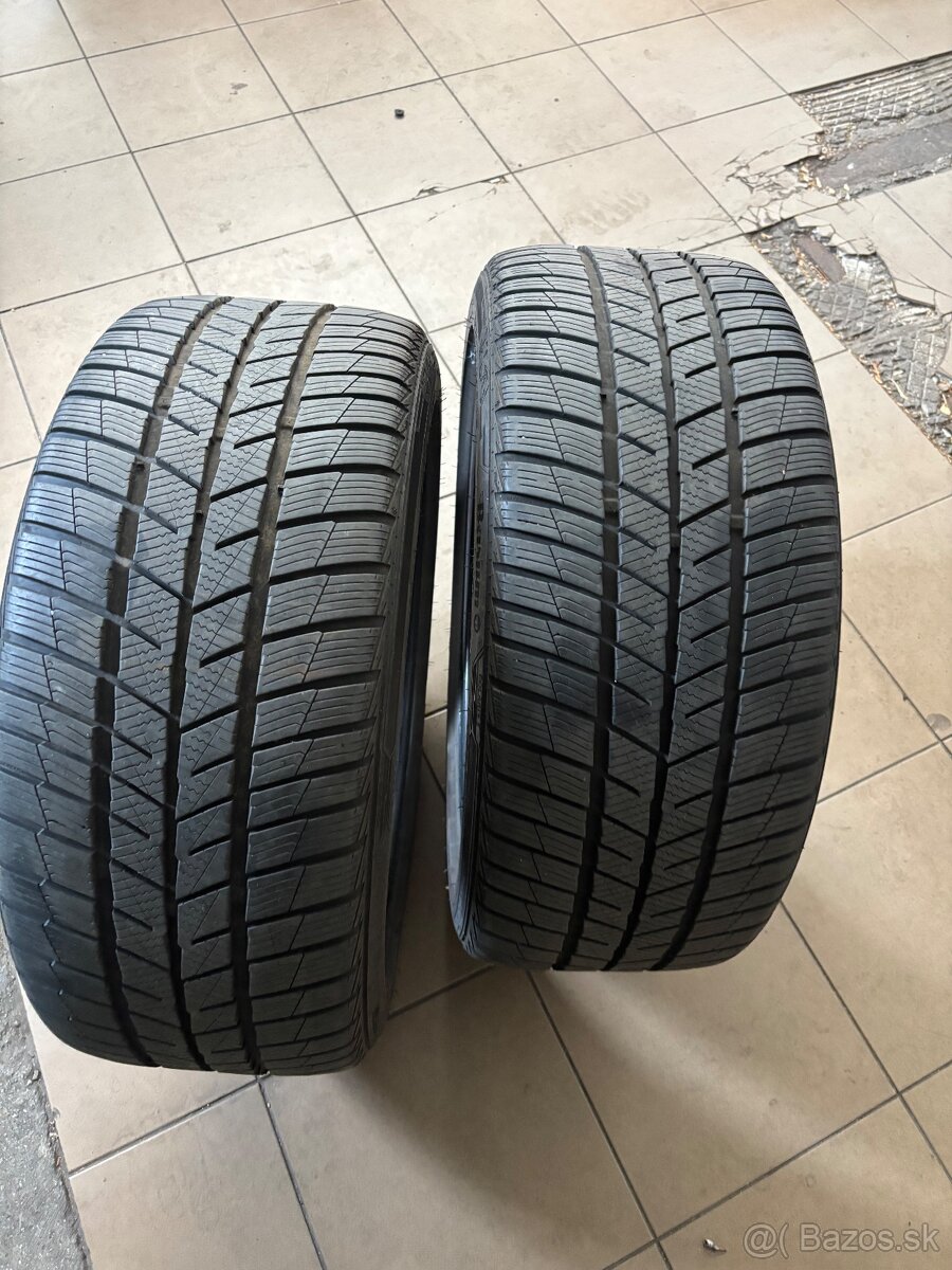 245/40R18