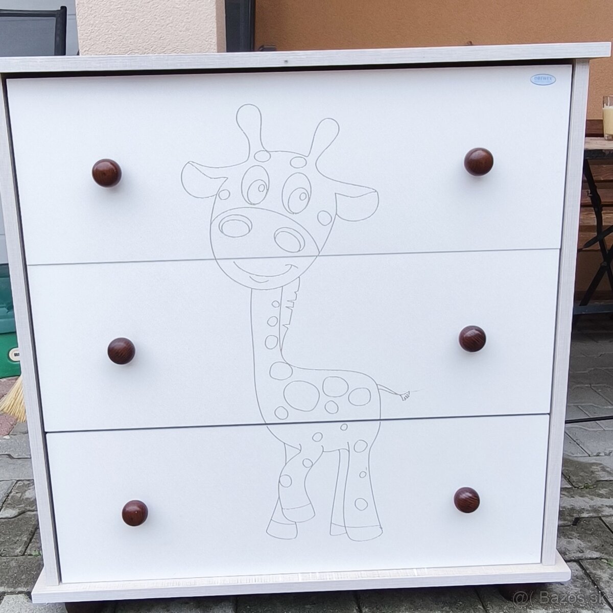 Predam Prebalovaci pult + komoda Zirafa 40 eur