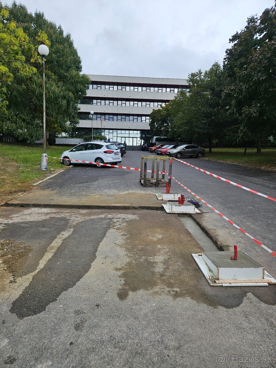 Minibager ,zemné a výkopové práce