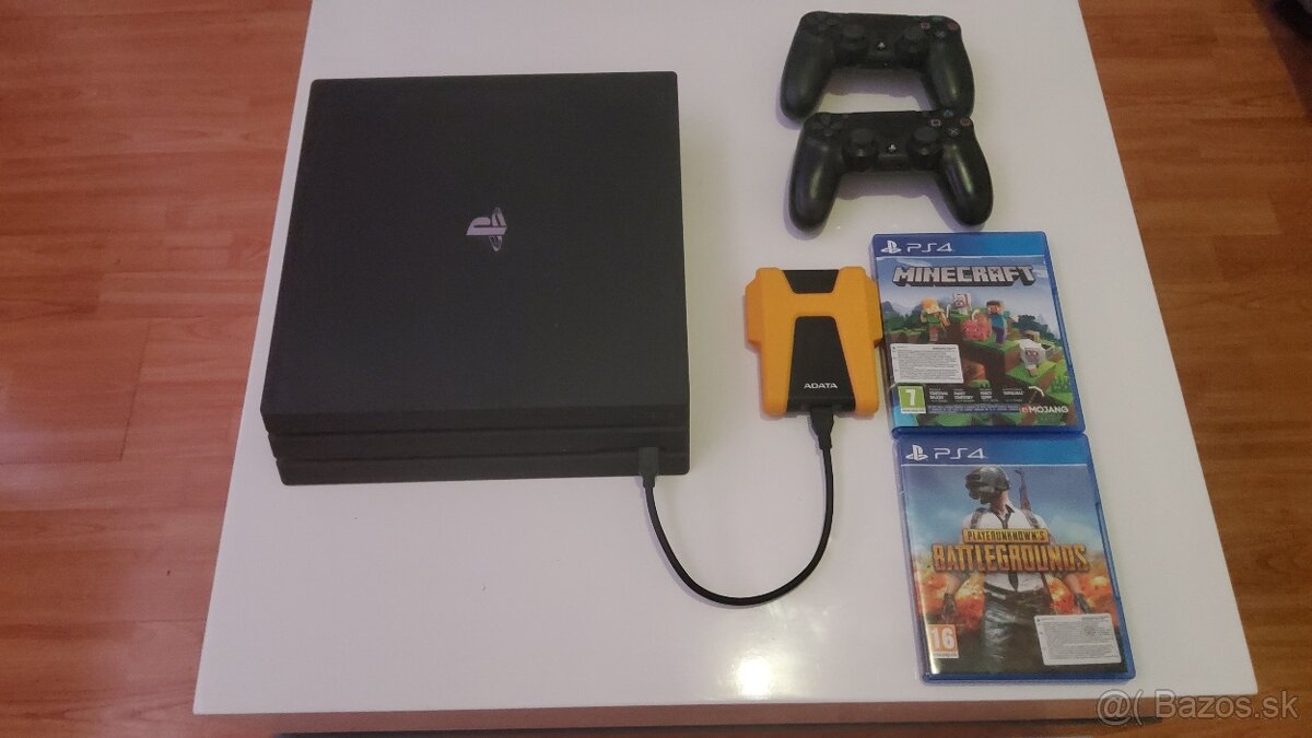 Playstation 4 pro s príslušenstvom