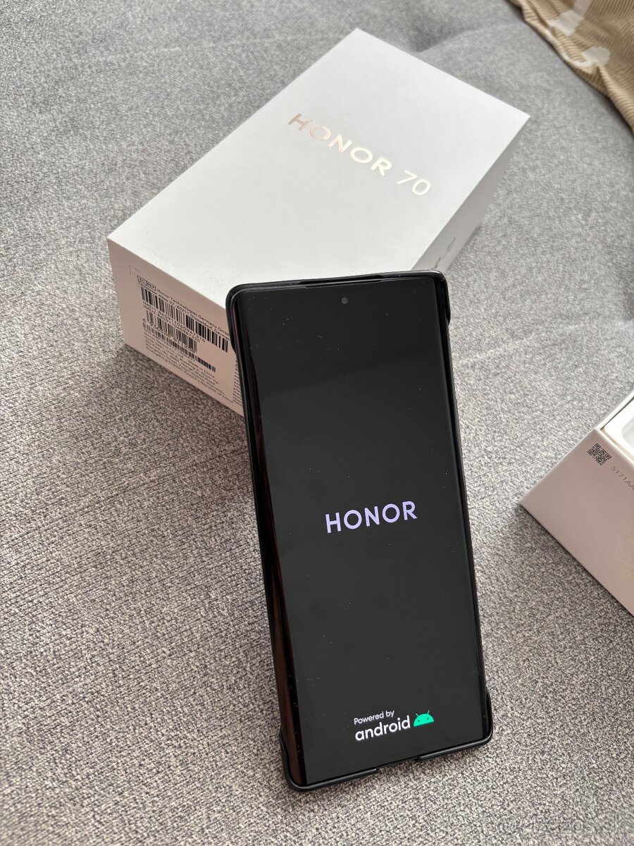 HONOR 70 – 8GB RAM / 128GB ROM – Midnight Black