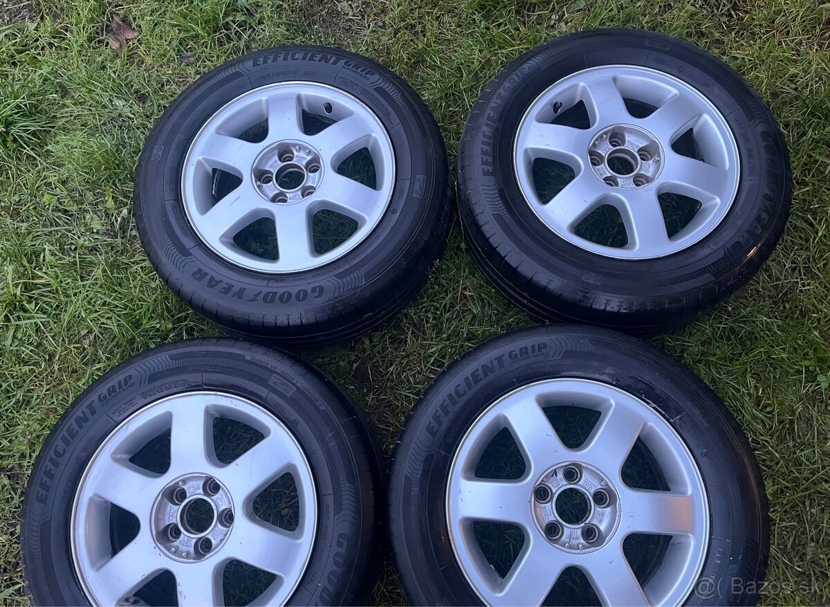 Sada diskov s pneumatikami Goodyear Performance