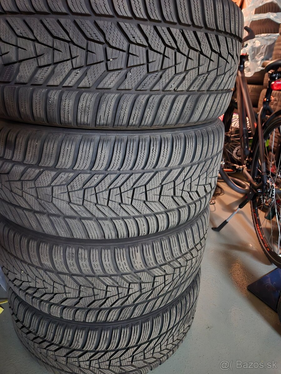 Zimné Hankook 245/35R20