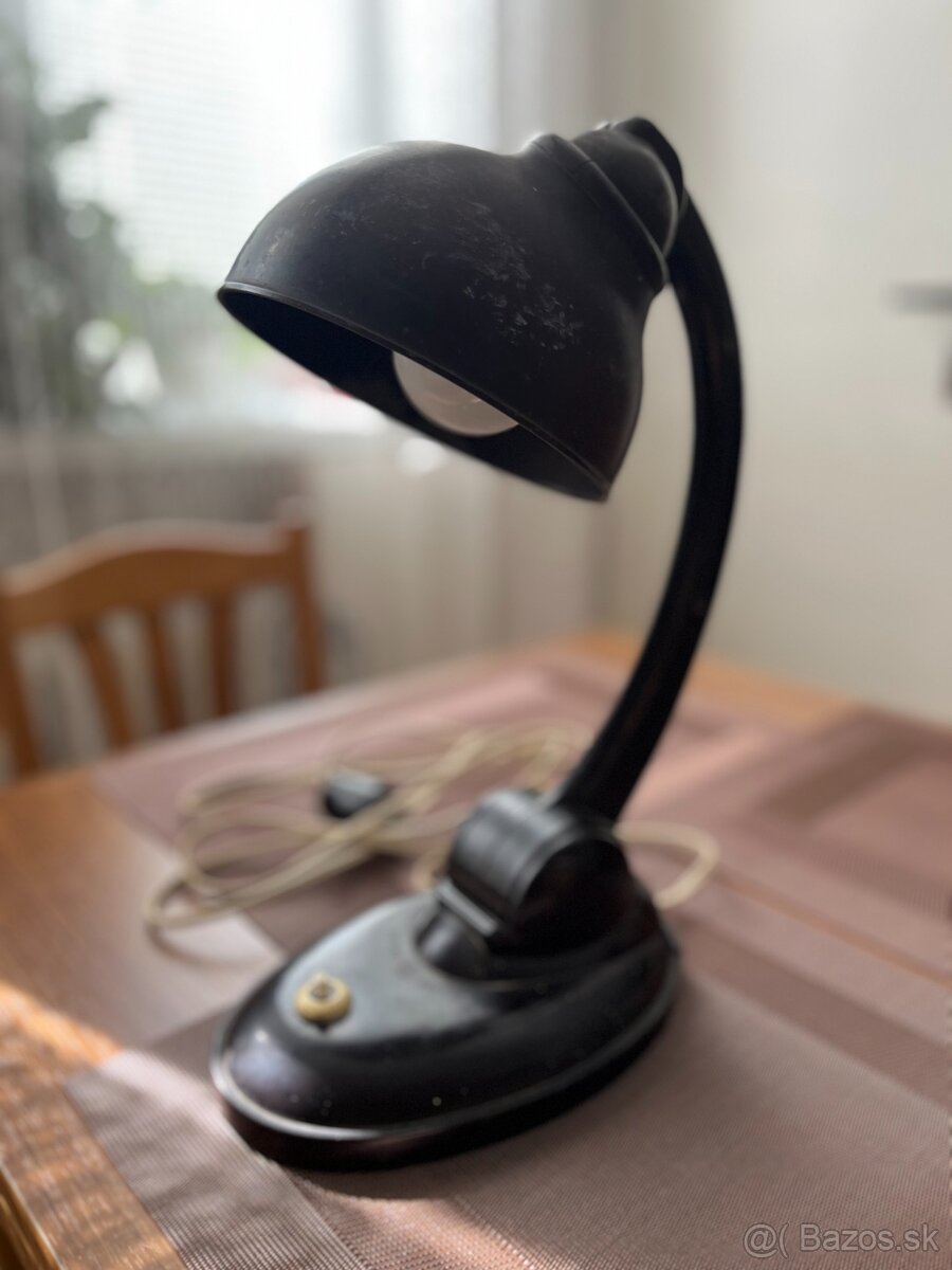 Stolná bakelitová lampa – typ 11126, funkcionalizmus / Wells